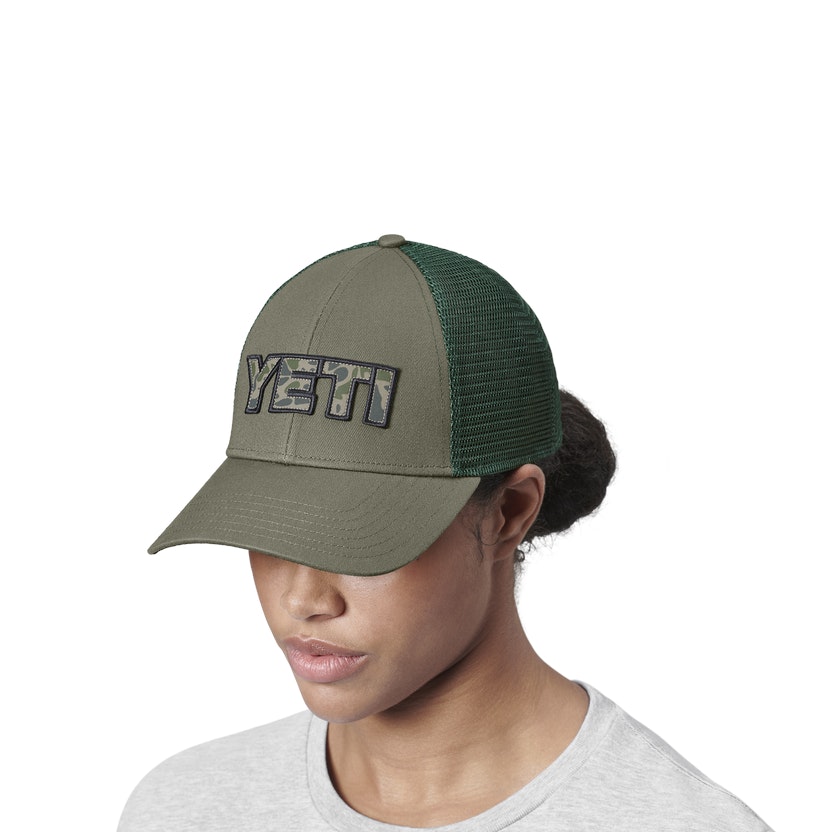 YETI Cap Logo Camo Badge Trucker Hat